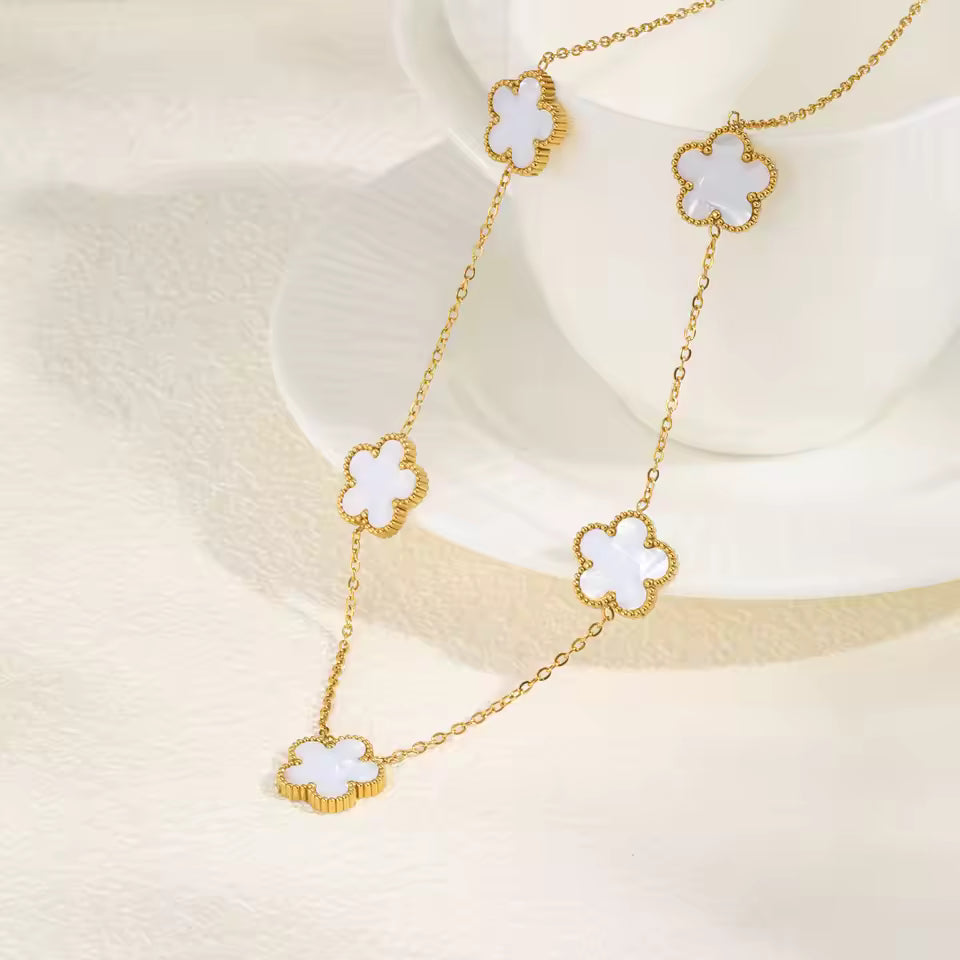 Mother-of-Pearl Clover Necklace