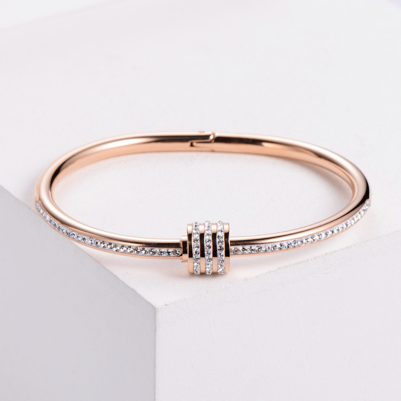 Paved Bar Slider Bangle