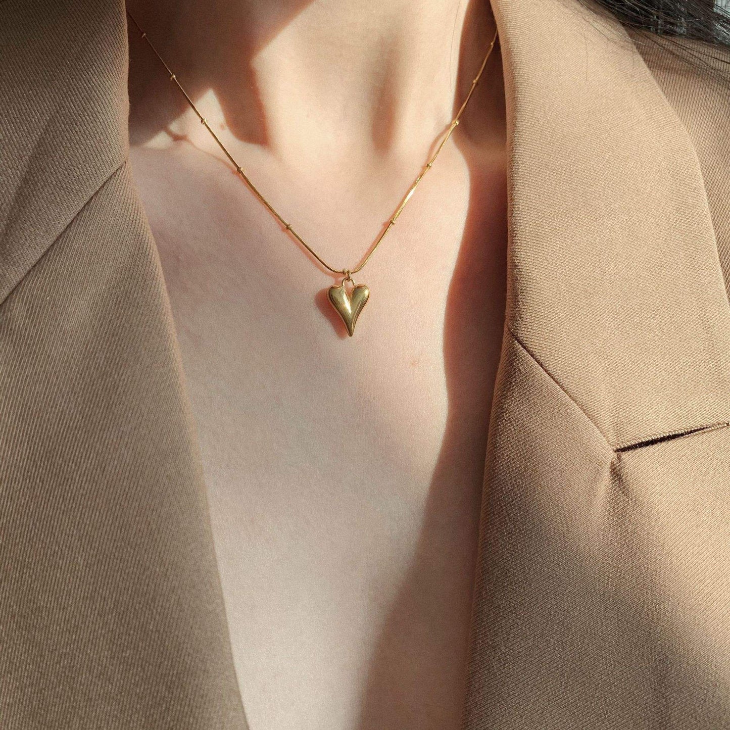 Golden Droplet Heart Chain