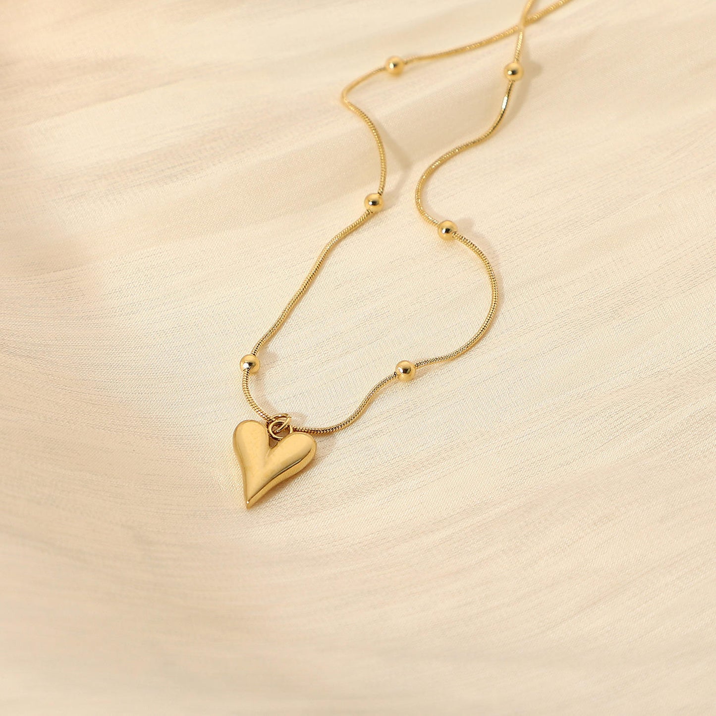 Golden Droplet Heart Chain