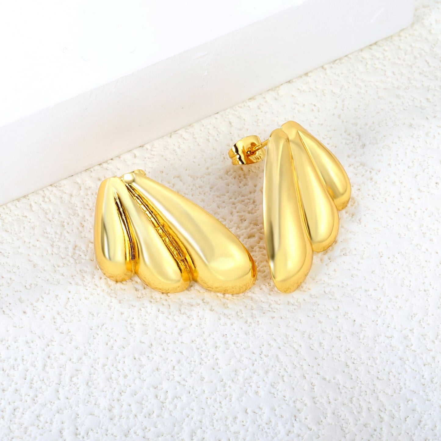 Fluted Seashell Stud Earrings