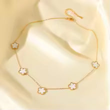 Mother-of-Pearl Clover Necklace