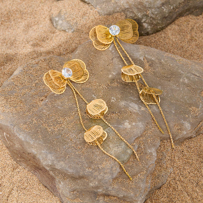The Golden Bow Petals Earrings