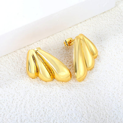 Fluted Seashell Stud Earrings